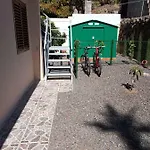 Atico Lomos *